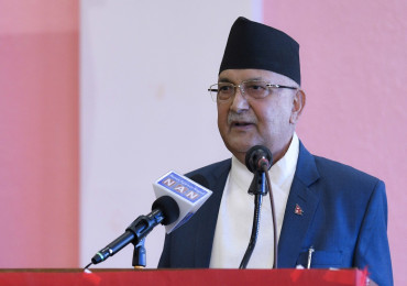 शैक्षिक सुधारका लागि रु १० लाख सहयोग गर्ने अध्यक्ष ओलीको घोषणा